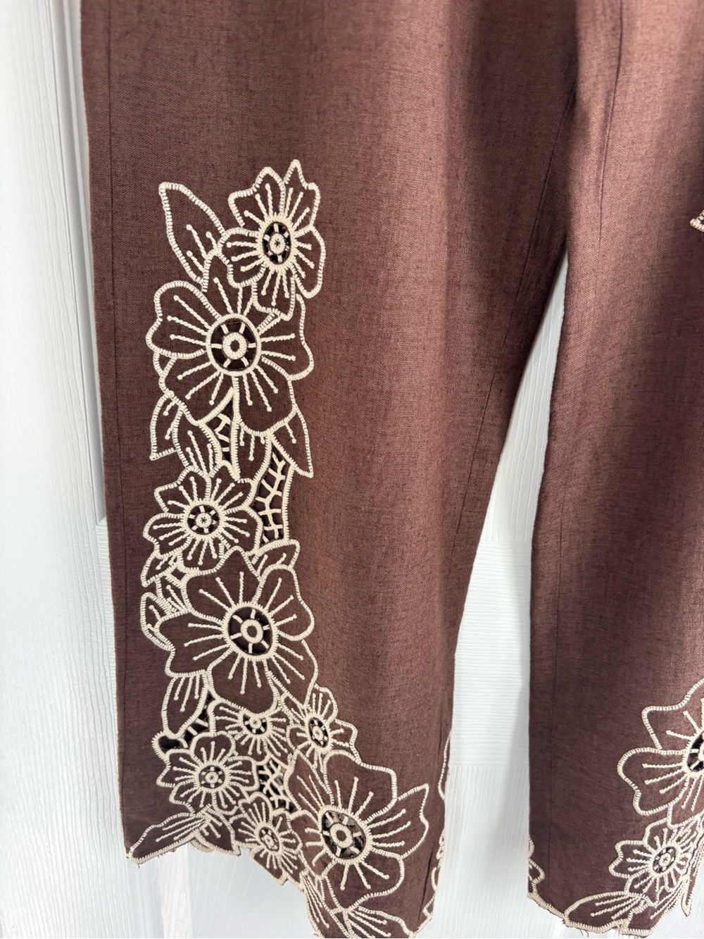 Abercrombie & Fitch Brown Linen-Blend Embroidered Hem Pants - Picture 7 of 8